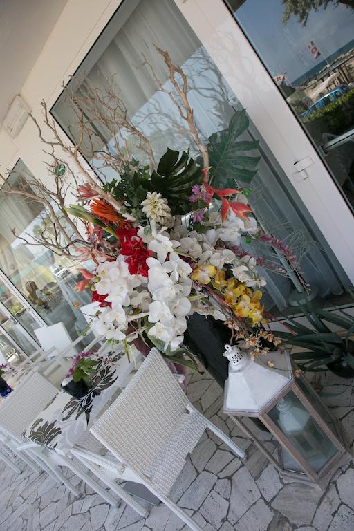 Hotel Heaven Rimini Dış mekan fotoğraf